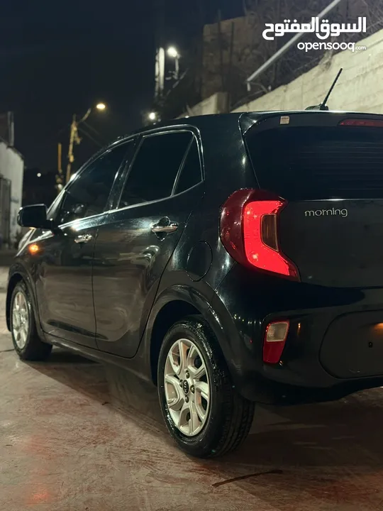 سيارة للبيع كيا مورننغ باللون الاسود المميز ،،،، سعر مغري ع الكاش