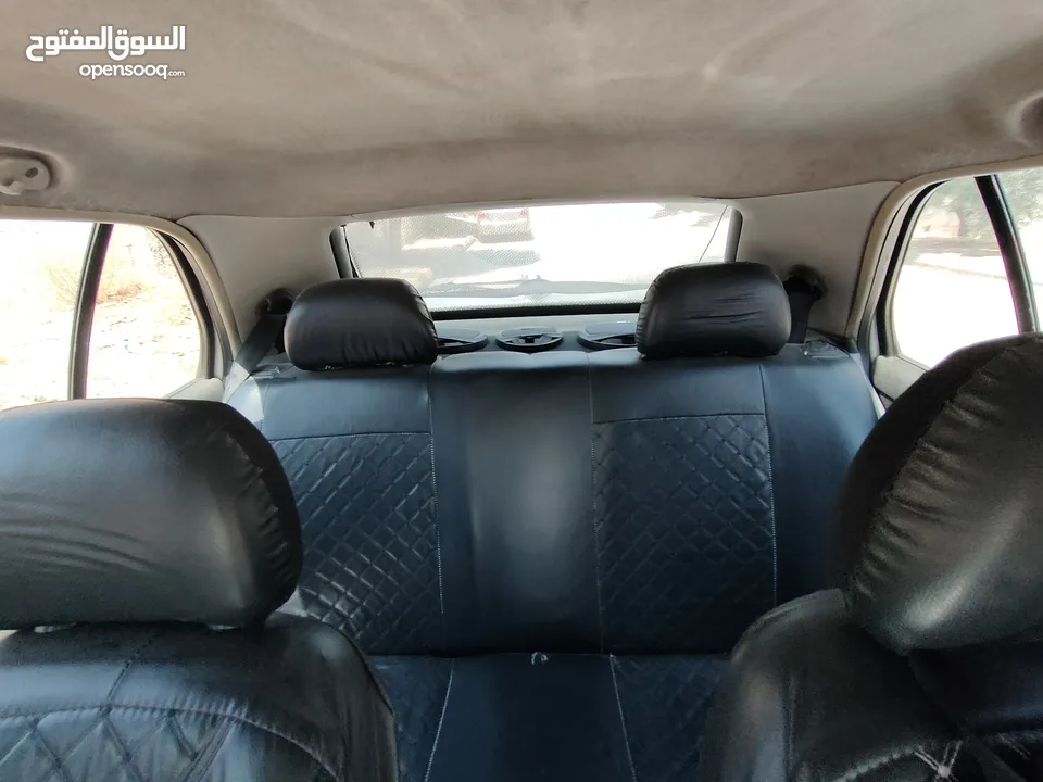 سكودا فابيا للبيع موديل 2004 اوتوماتيك بحالة الوكالة