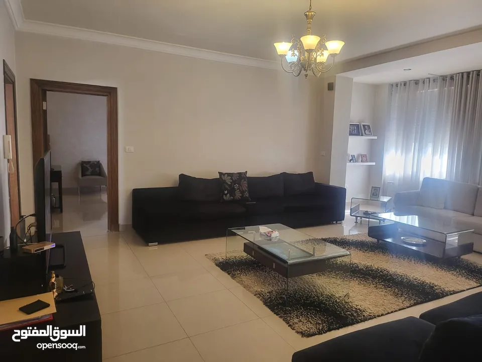 شقة طابق اخير مع روف للبيع ( Property ID : 38964 )