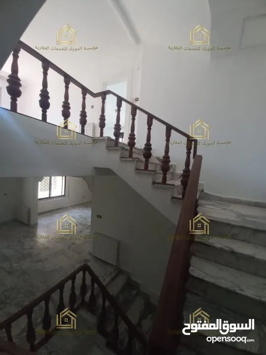 فيلا للايجار .. يوجد خيارات اخرى Villa for rent.. other options available / V152