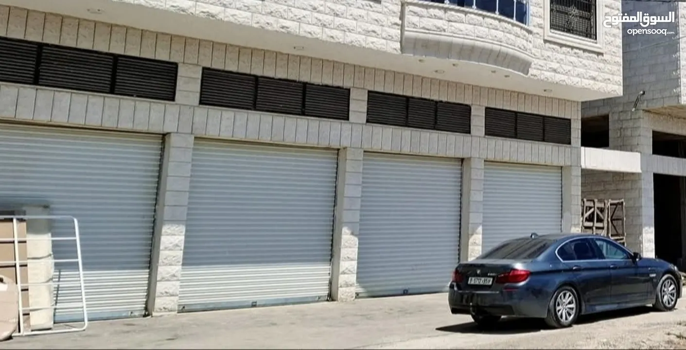 مخازن للايجار مخازن للايجار عدد 6 او عدد 3 حسب الطلب ارتفاع 5 متر ابواب كهربا ابواب رول