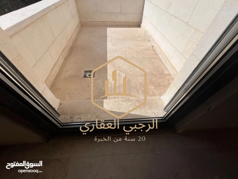شقة / للايجار / 3نوم / طابق اول من فيلا / 200 متر / دابوق