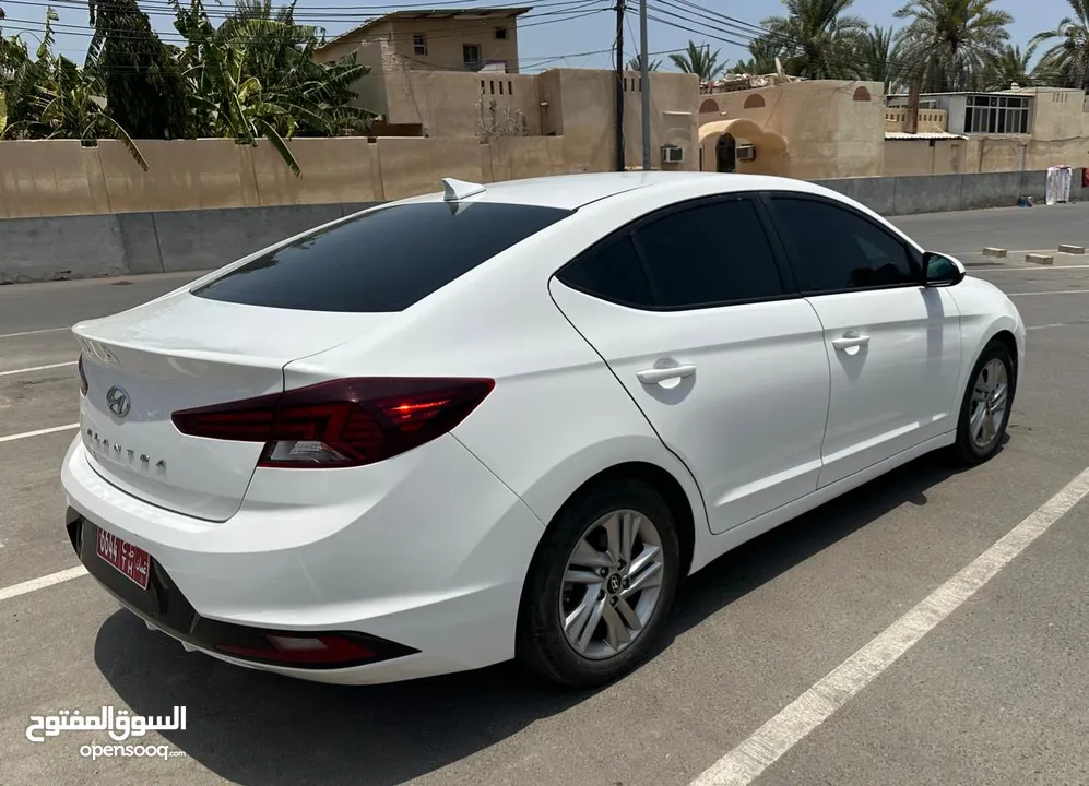 هيونداي النترا 2021 للايجار - Rent a Car