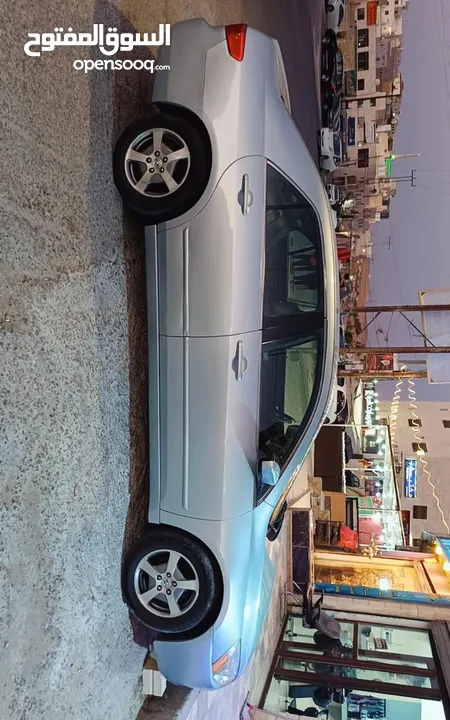 4000 دينار هوندا أكورد هايبرد 2005 للبيع