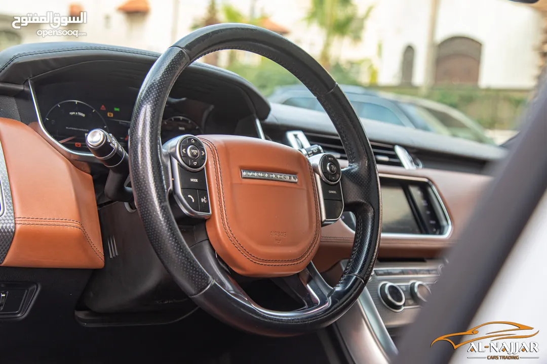 Range Rover Sport Supercharge 2014  السيارة وارد الشركة