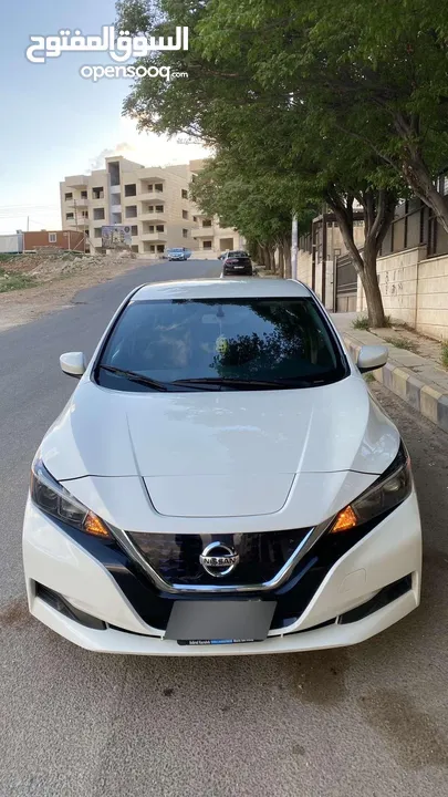 نيسان ليف 2019