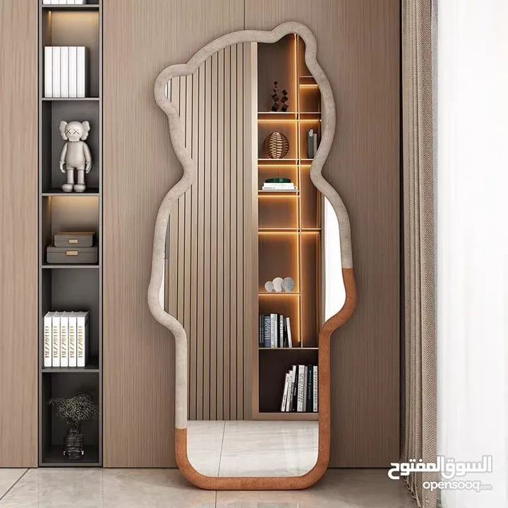 مرايا ترند عالمياً... تصميم موجي ومنحوت فخم يخلي أي زاوية تصير قطعة فن جاهزة للتصوير