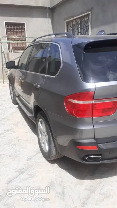 BMW X5 2009 ثلاتة صافات بحاله ممتازه