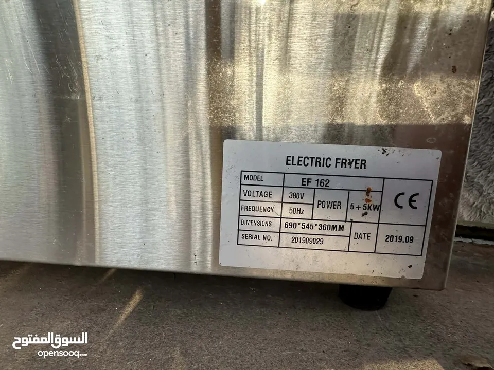 قلاية كهربائية مزدوجة ستانلس ستيل مع حنفيات لتصفية الزيت – بسعر 2000 شيكل