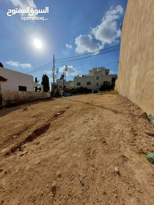 أرض سكنية مميزة للبيع في طبربور على شارعين – 250م2 قابلة للتفاوض
