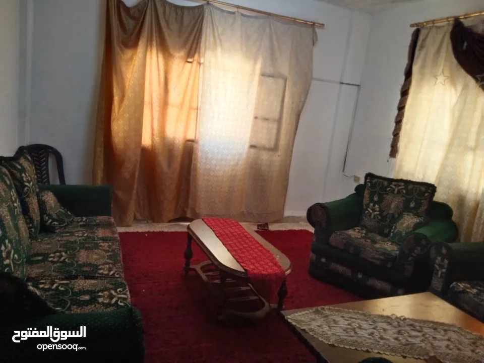 غرفة نوم وطقم مورس وطقم كنب للبيع
