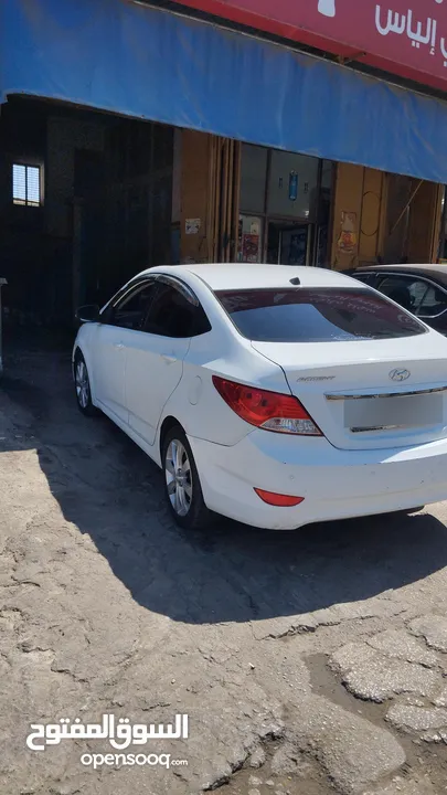هونداي اكسنت بنزين 1600 جير اوتوماتيك 4 غيار