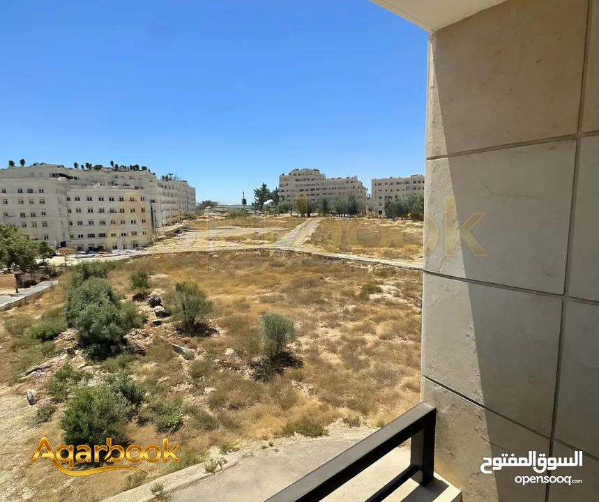 شقة للبيع بالمصايف باطلالة مفتوحة