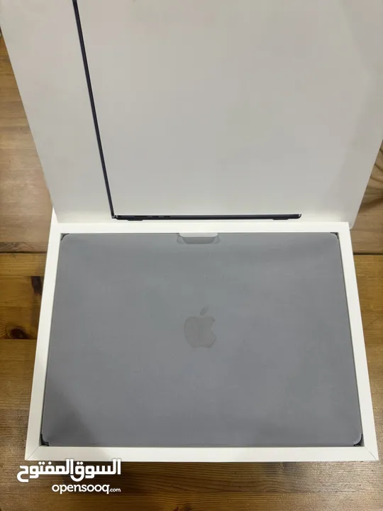 Apple MacBook Air M2 15-inch