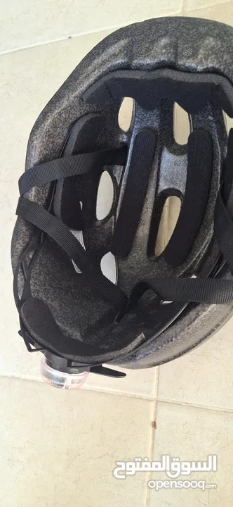 bike helmet    خوذة الدراجة الهوائية والكهربائية