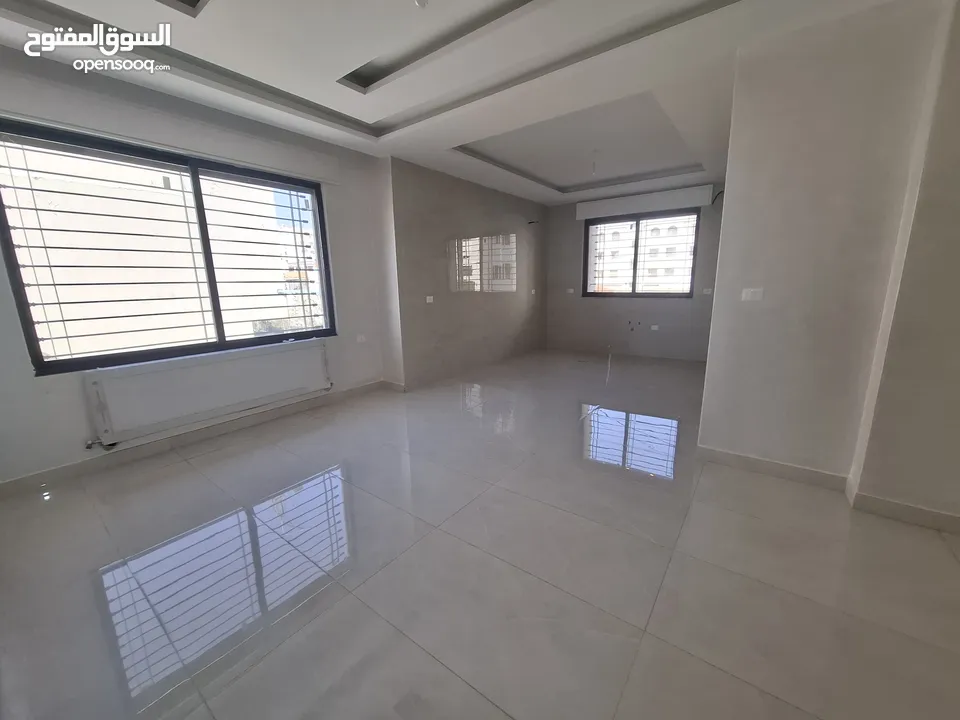 شقة غير مفروشة للبيع ( Property ID : 41110 )