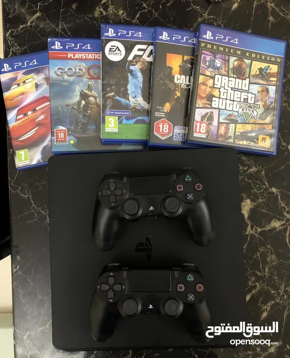 PS4 Black Edition + 5 games