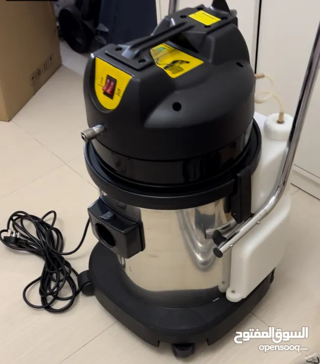 مكينة شفط للأرضيات وتنظيف السجاد مع محرك إيطالي الصنع Floor and carpet machine  Italian motor