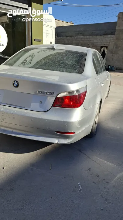 ا BMW E60 (حاجب) موديل 2005