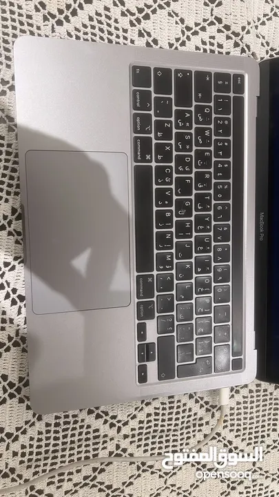 Laptop macbook pro 13.3inch  2020  four thunderbolt 3 ports