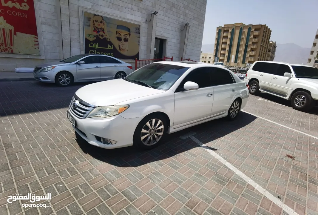 TOYOTA AVALON