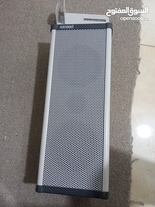 سماعه مكبر صوت ضخم