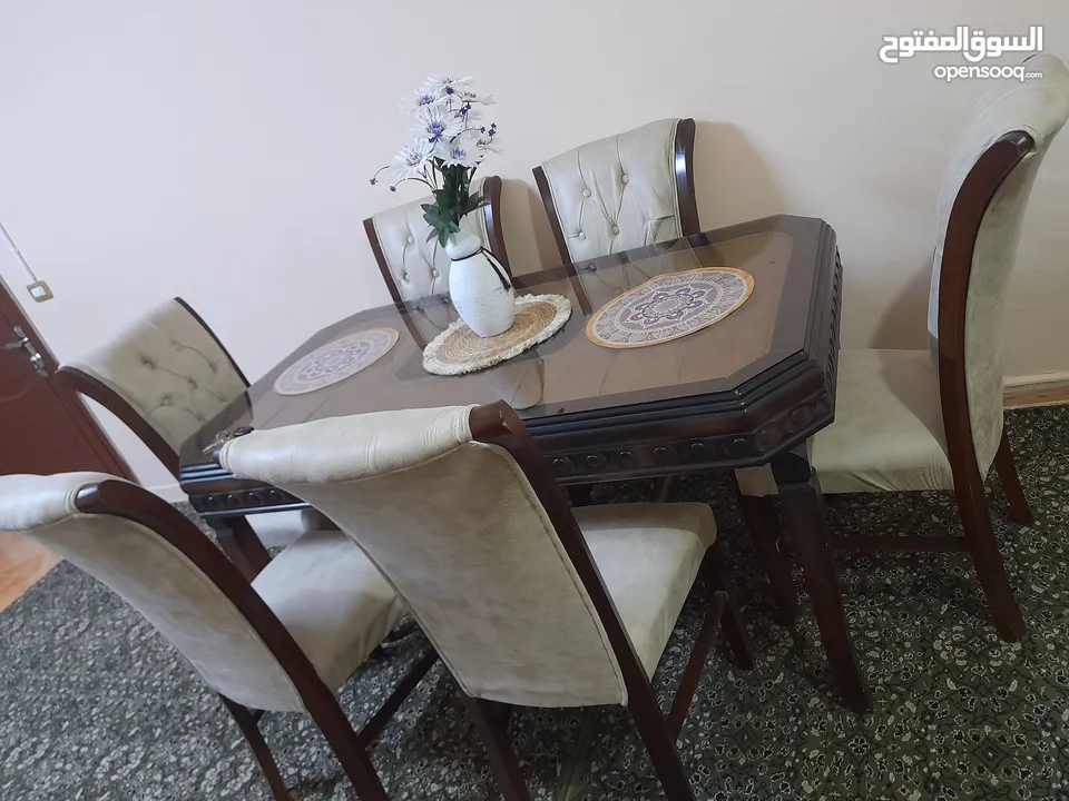 طاولة سفره 6 كراسي