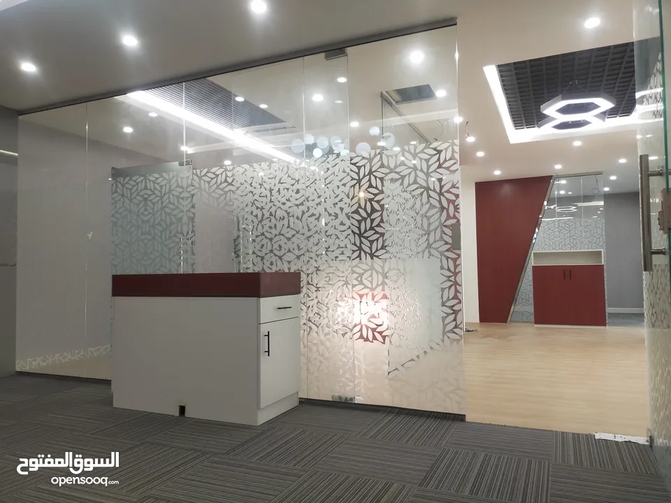 I will all type work office and shop glass partition door gypsum ceiling partition paint carpenter