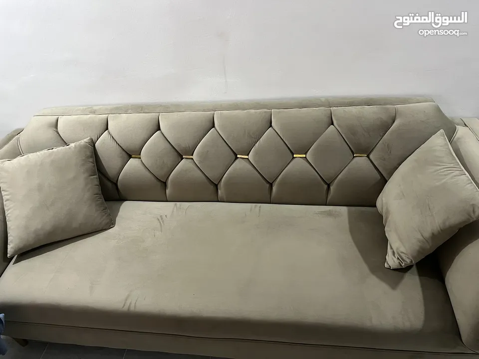 أثاث منزلي مستعمله شهرين فقط Used furniture only 2 months. Moving sale New bed and couch