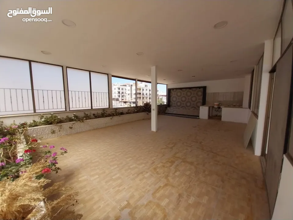 شقة غير مفروشة للإيجار ( Property 38570 ) سنوي فقط