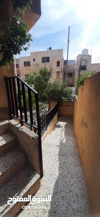 منزل مستقل للبيع على شارع في إسكان التطوير الحضري ام نوارة تهاوي من أربع جهات