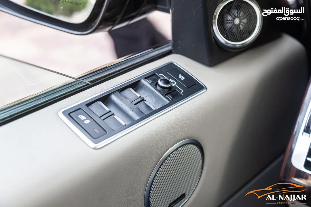 Range Rover Vogue 2016 Hse   السيارة وارد الشركة و مميزة جدا و قطعت مسافة 131,000 كيلو متر