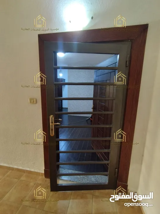 شقة مع روف منفصل بإطلالــــه مميزة