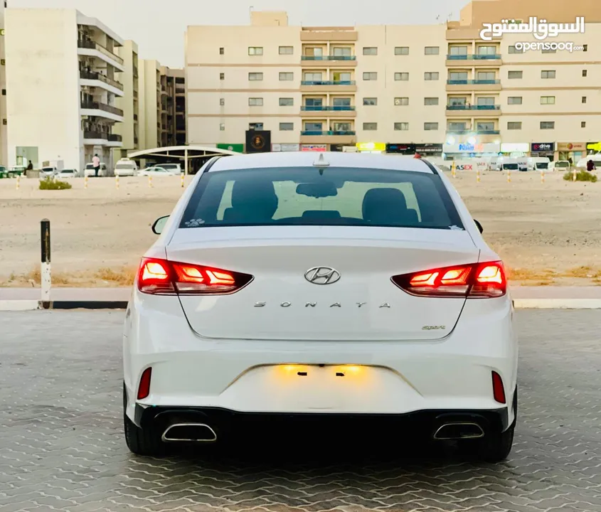 2019.Hyundai sonata sport White.  full option  import From USA..