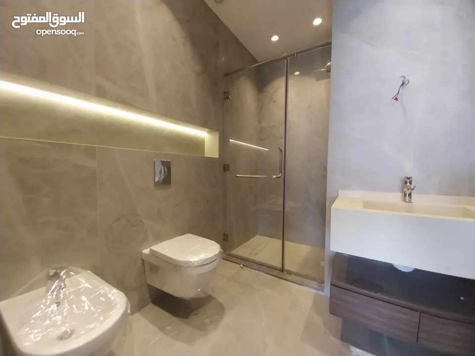 شقة للايجار في الدوار الرابع ( Property 36858 ) سنوي فقط