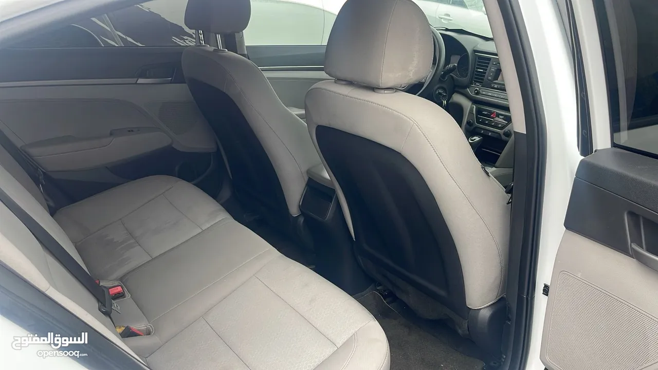 Hyundai Elantra 2.0L 2017