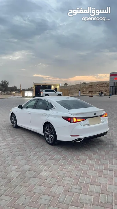 لكزس ES350 F-Sport