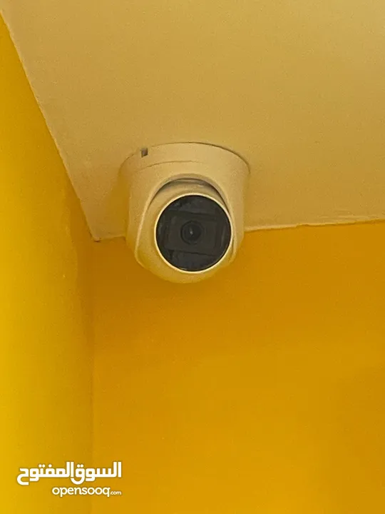 كاميرات مراقبة نوع HIKVISION + DVR مستعمل بحال الوكالة للبيع