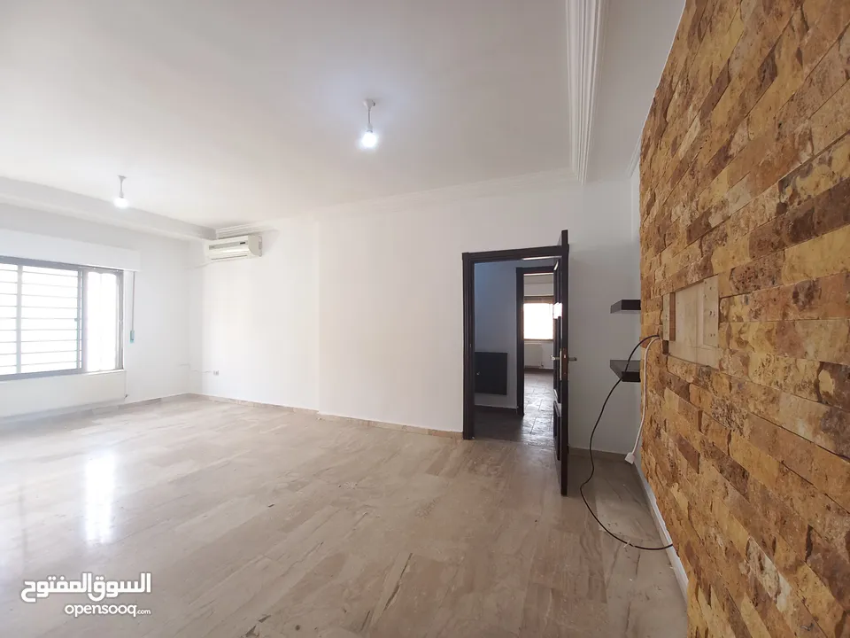 شقة غير مفروشة للايجار في خلدا  ( Property 32580 ) سنوي فقط