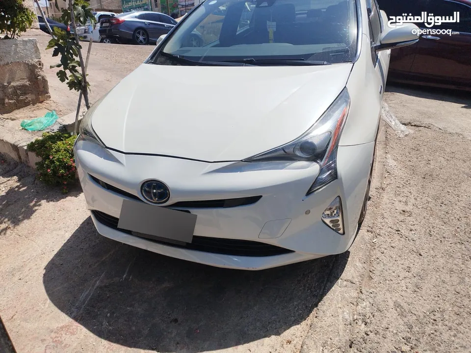تويوتا بريوس  بيرسونا  Toyota Prius Persona