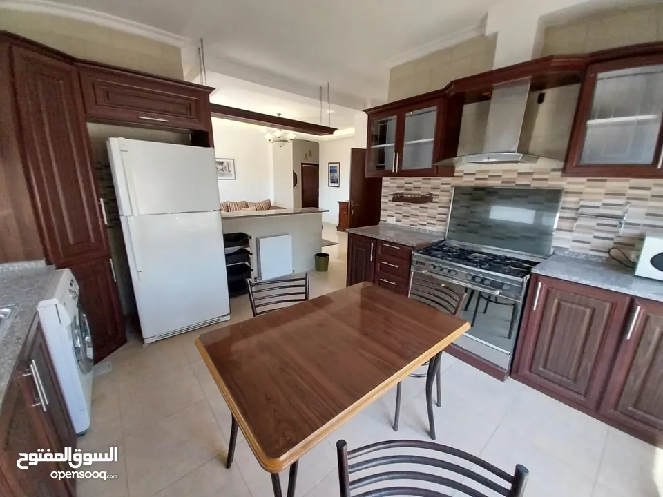 شقة مفروشة للايجار في الجندويل ( Property 38706 ) سنوي فقط