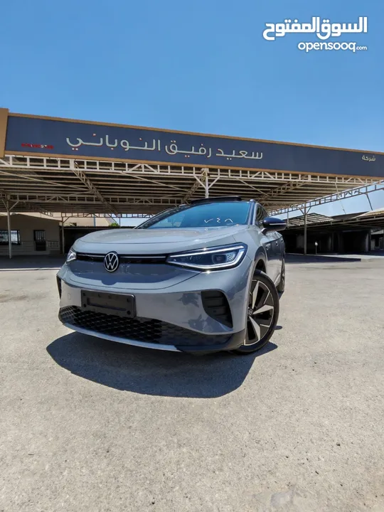 VOLKSWAGEN ID.4 CROZZ PRO   مع فتحه بانورما متحركة عداد 9k فقط