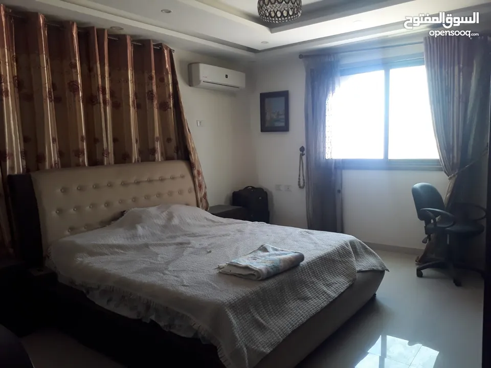 شقة في قلب الرمال