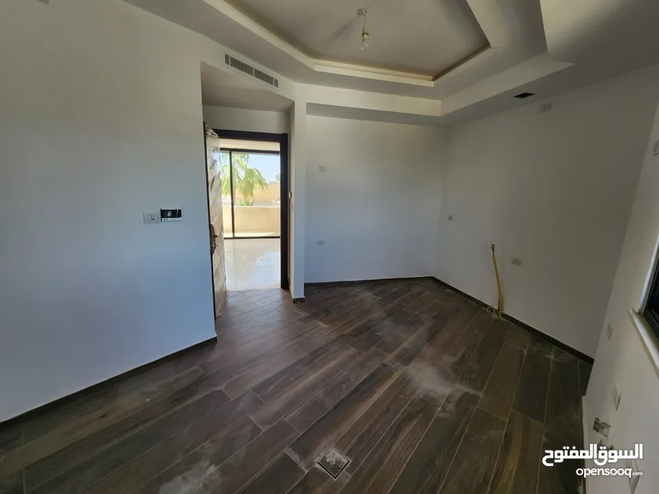 شقة فارغة للبيع بين الدوار الرابع و الخامس(عدد 2 ) - ref: 14611