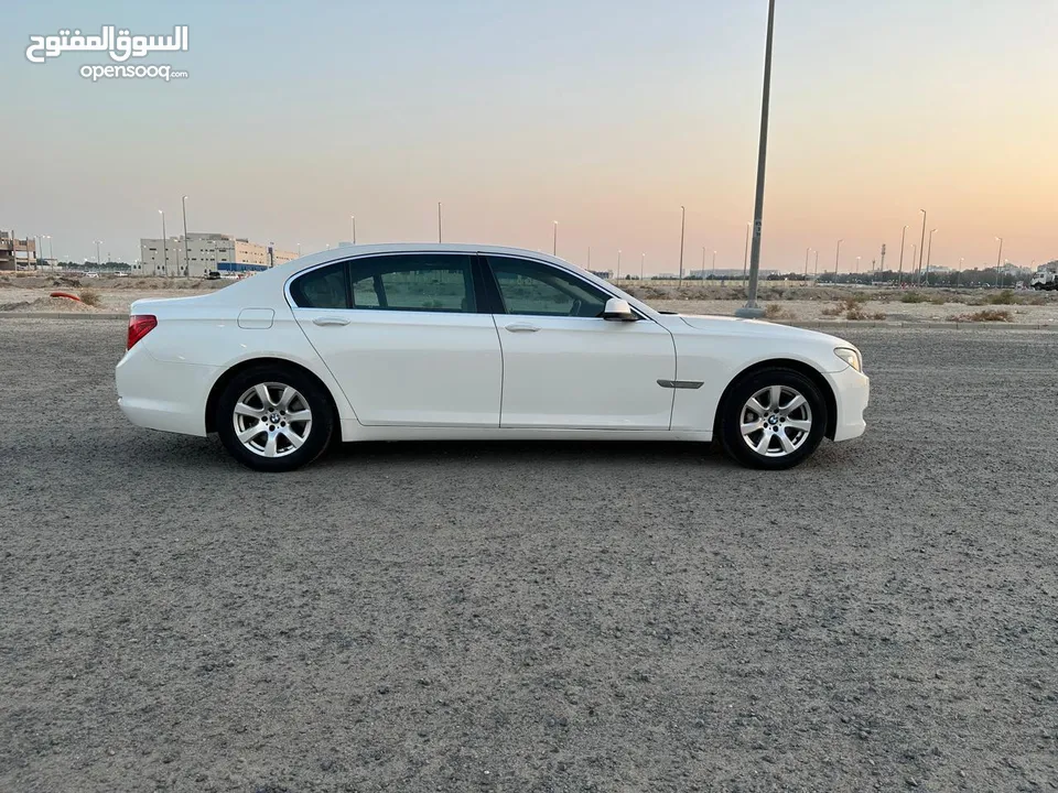 بي ام 730Li بحالة الوكالة