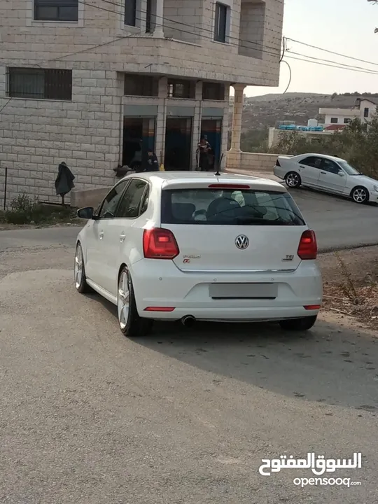 فولكس فاجن بولو 2015