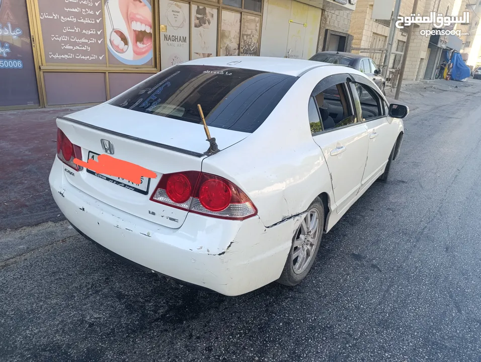 هوندا سيفيك للبيع كاش فقط يوجد بسيطه بالسياره البودي والميكانيكية  السياره صلاه النبي ع الشارع