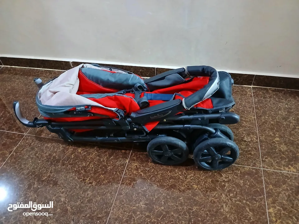 عرباية أطفال ماركة inglesina أوروبية اصليه فيها وضعية سهلة الضب والتنقل بسعر مميز