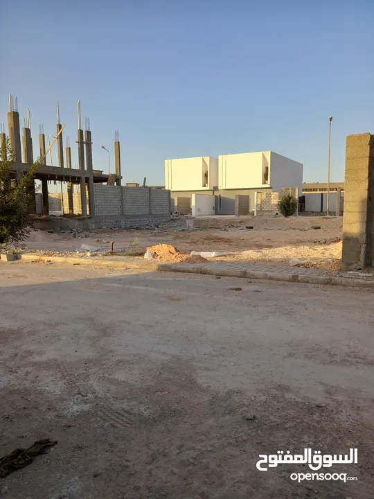 قطعة ارض 500 متر ماشاءالله للبيع على شارعين امامي وخلفي في مخطط النسيم خلف الشرطة العسكرية