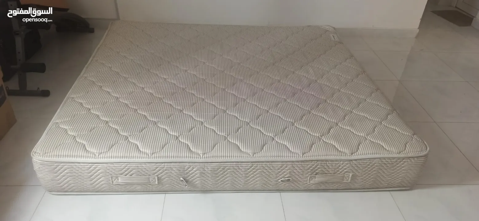 Sale- King Size Mattress, Dressing Table in good Condition